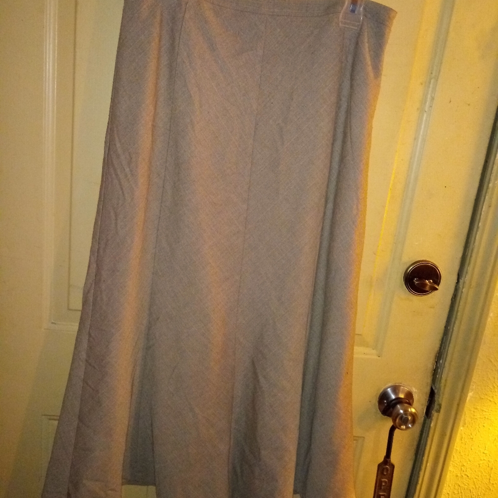 East 5th Tan Skirt 8